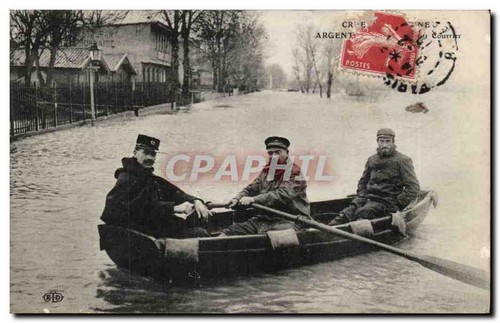 Trois hommes barque sur - trois, en